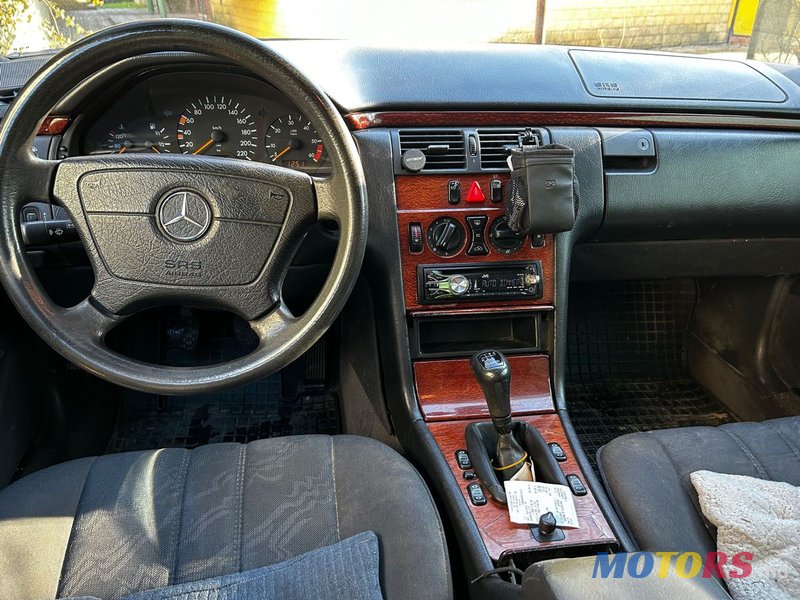 1996' Mercedes-Benz E Класс photo #6