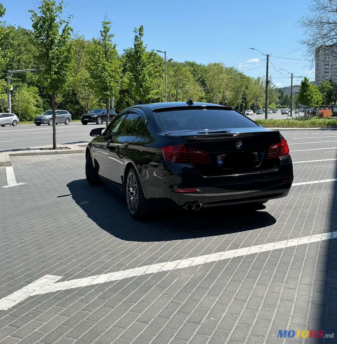 2015' BMW 5 Series photo #4