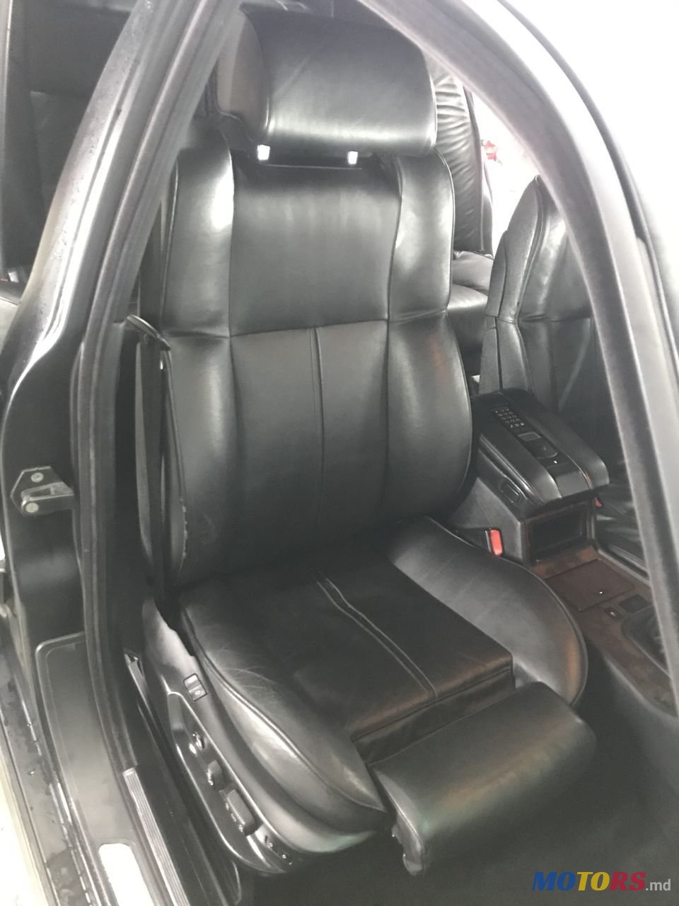 2001' BMW 7 Series photo #4