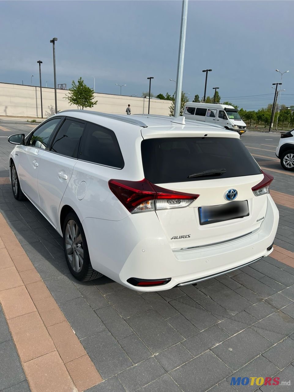 2017' Toyota Auris photo #4