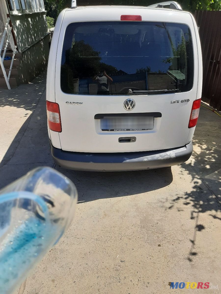 2007' Volkswagen Caddy photo #2