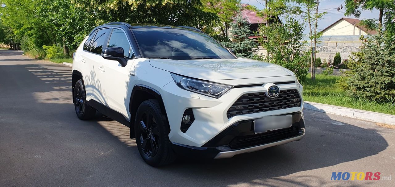 2019' Toyota RAV4 photo #1
