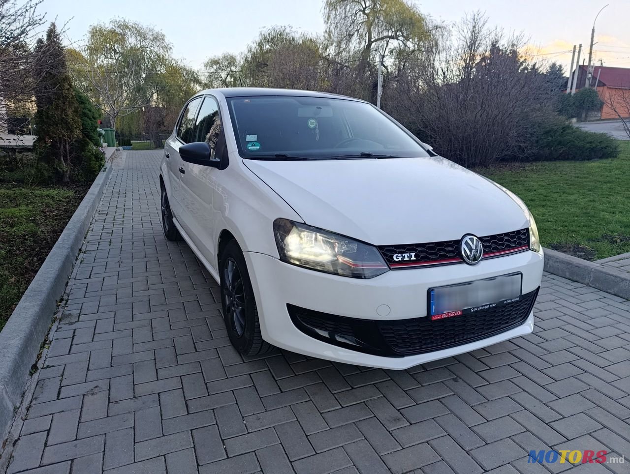 2013' Volkswagen Polo photo #4