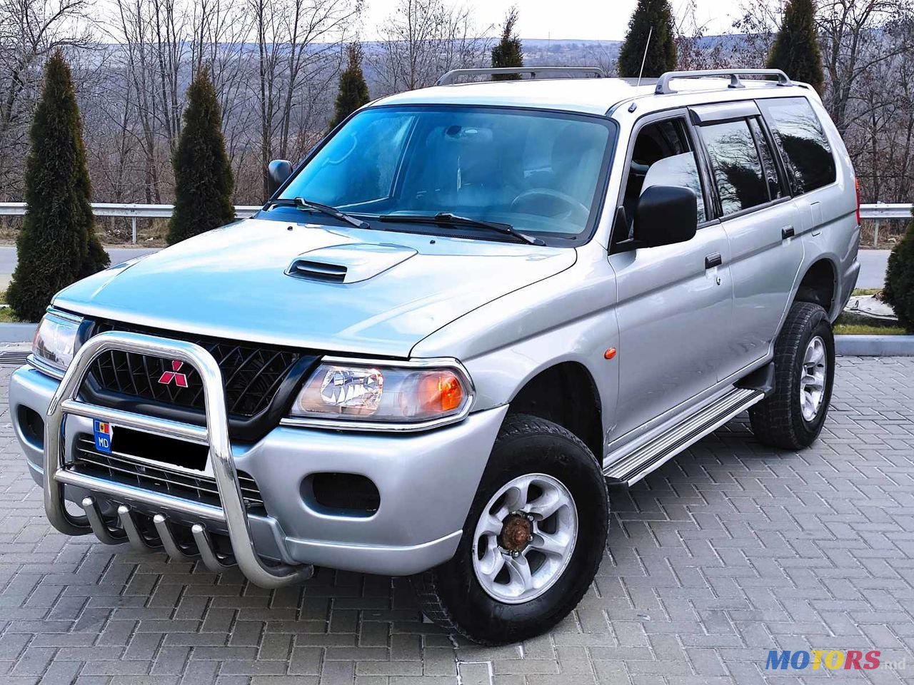 2000' Mitsubishi Pajero Sport photo #2