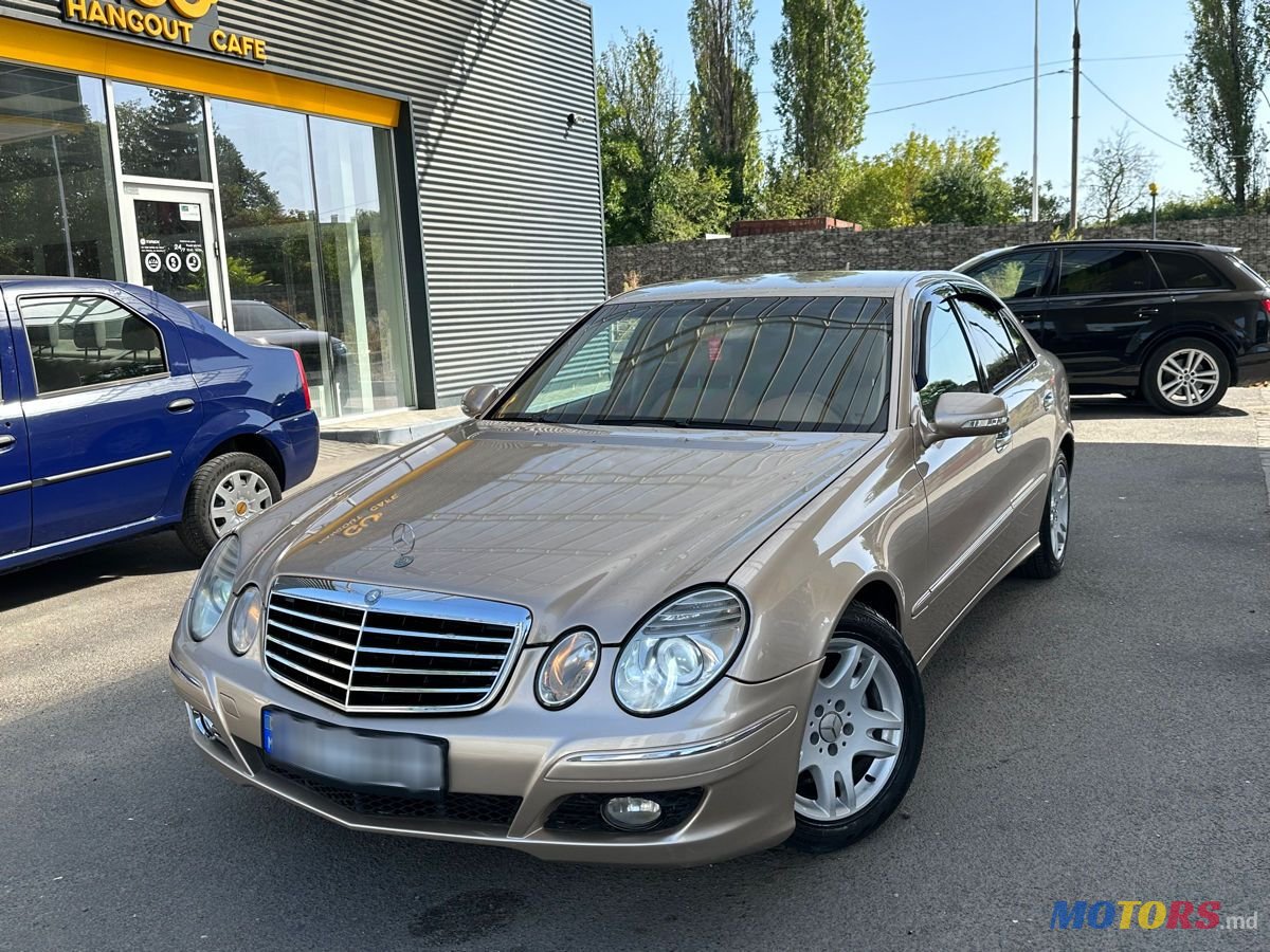 2010' Mercedes-Benz E Класс photo #1