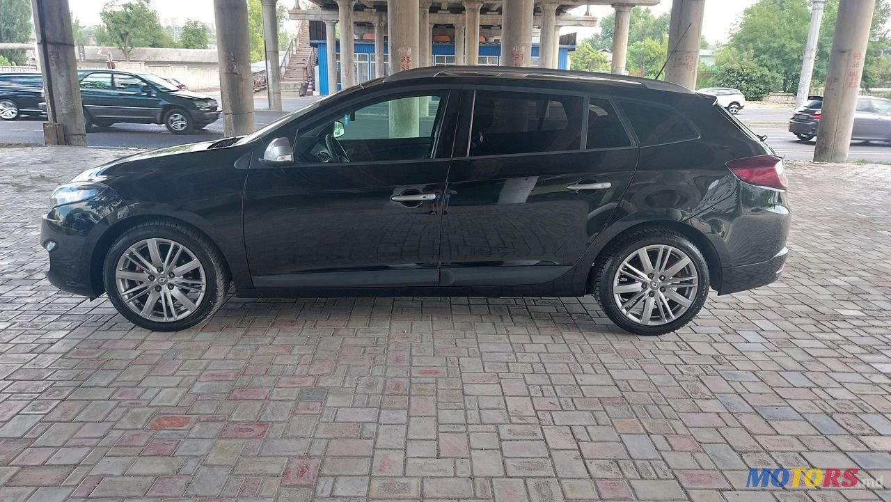 2012' Renault Megane photo #2