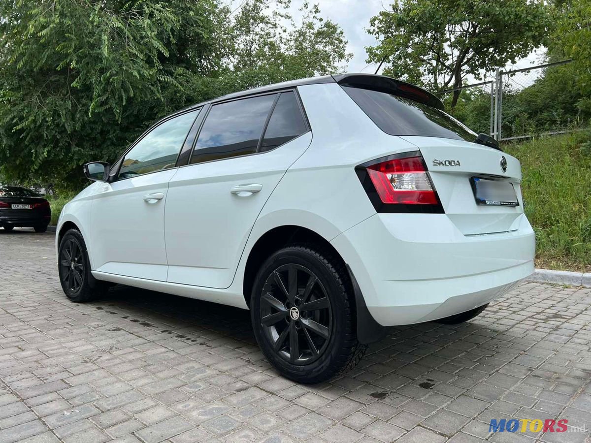 2015' Skoda Fabia photo #4