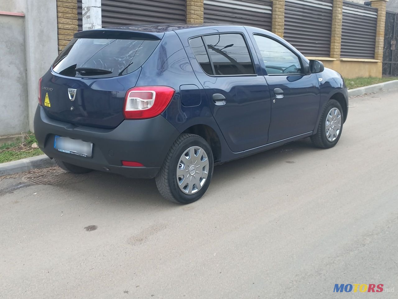 2014' Dacia Sandero photo #6