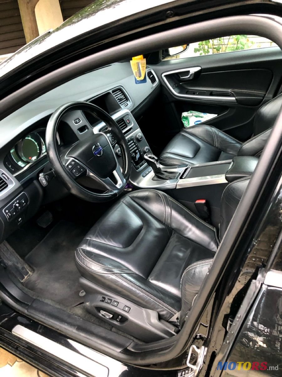 2013' Volvo V60 photo #6