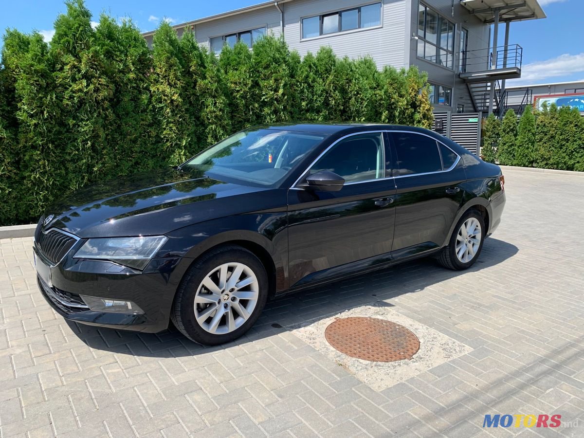 2018' Skoda Superb photo #3