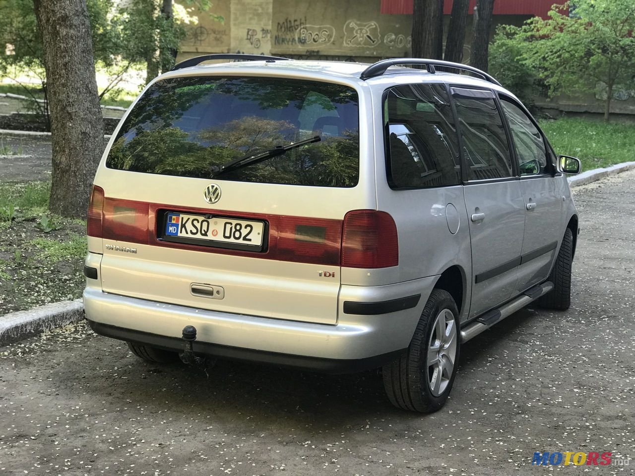 2002' Volkswagen Sharan photo #3