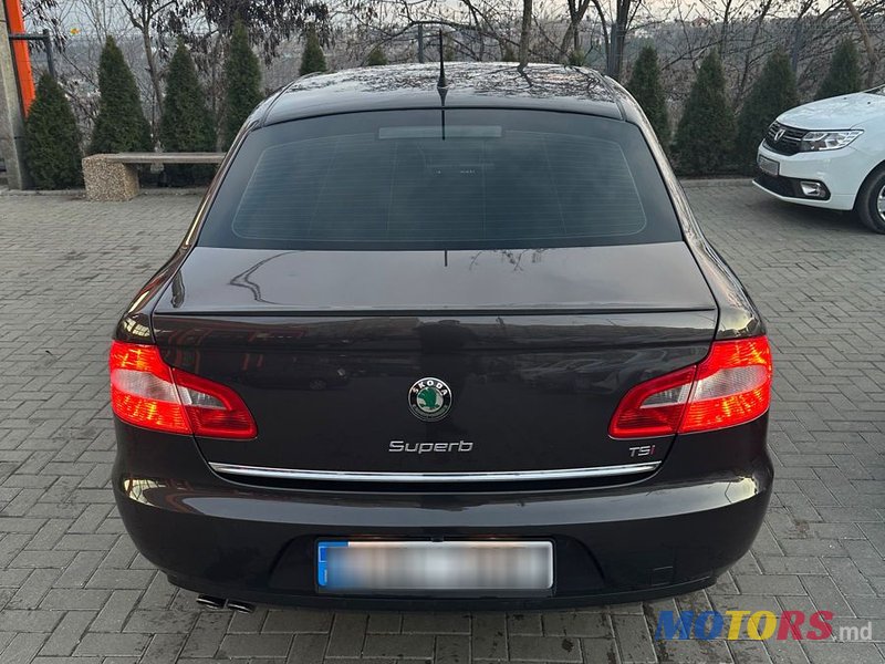 2009' Skoda Superb photo #6