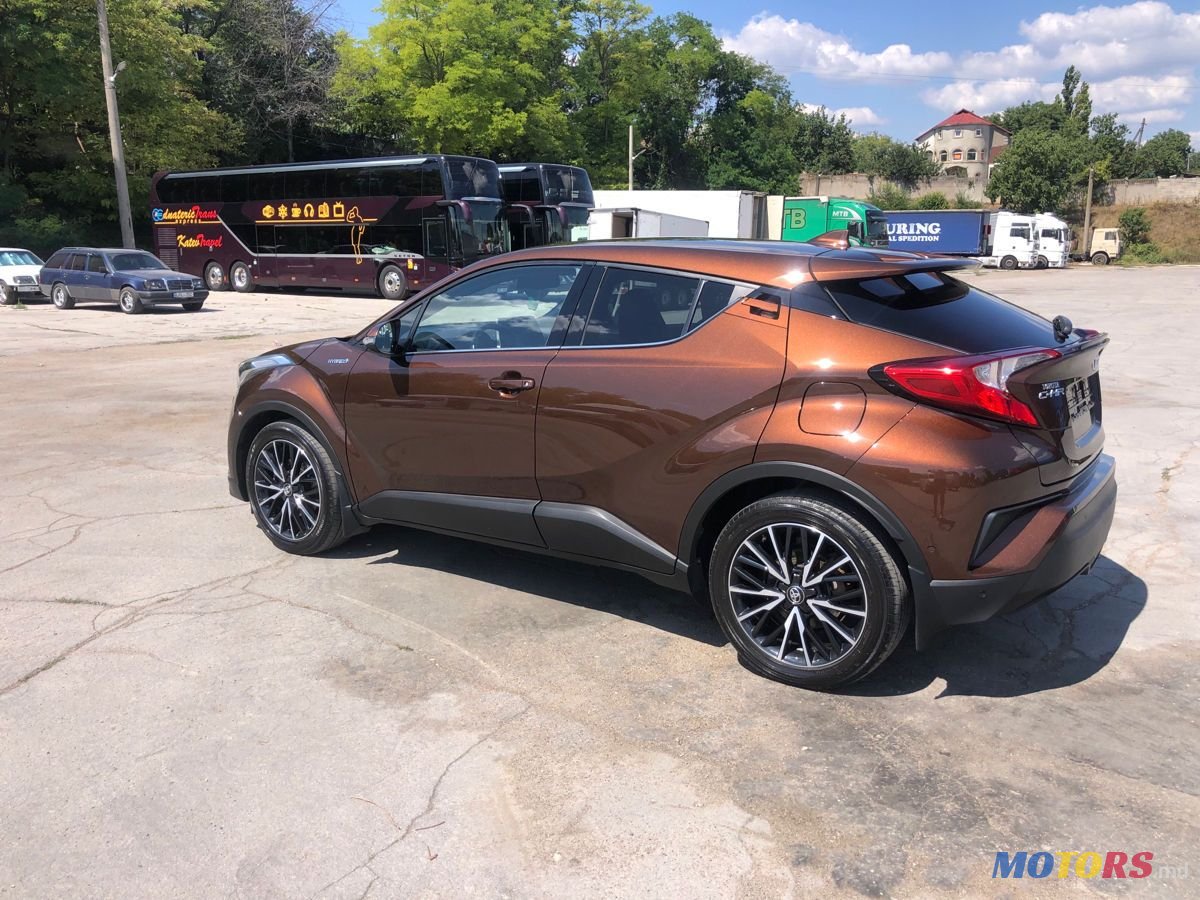 2017' Toyota C-HR photo #1