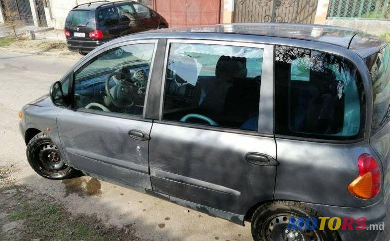 2004' Fiat Multipla photo #1