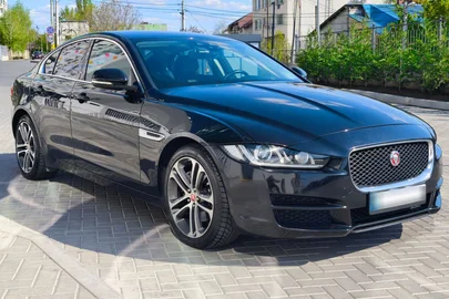 2016' Jaguar XE