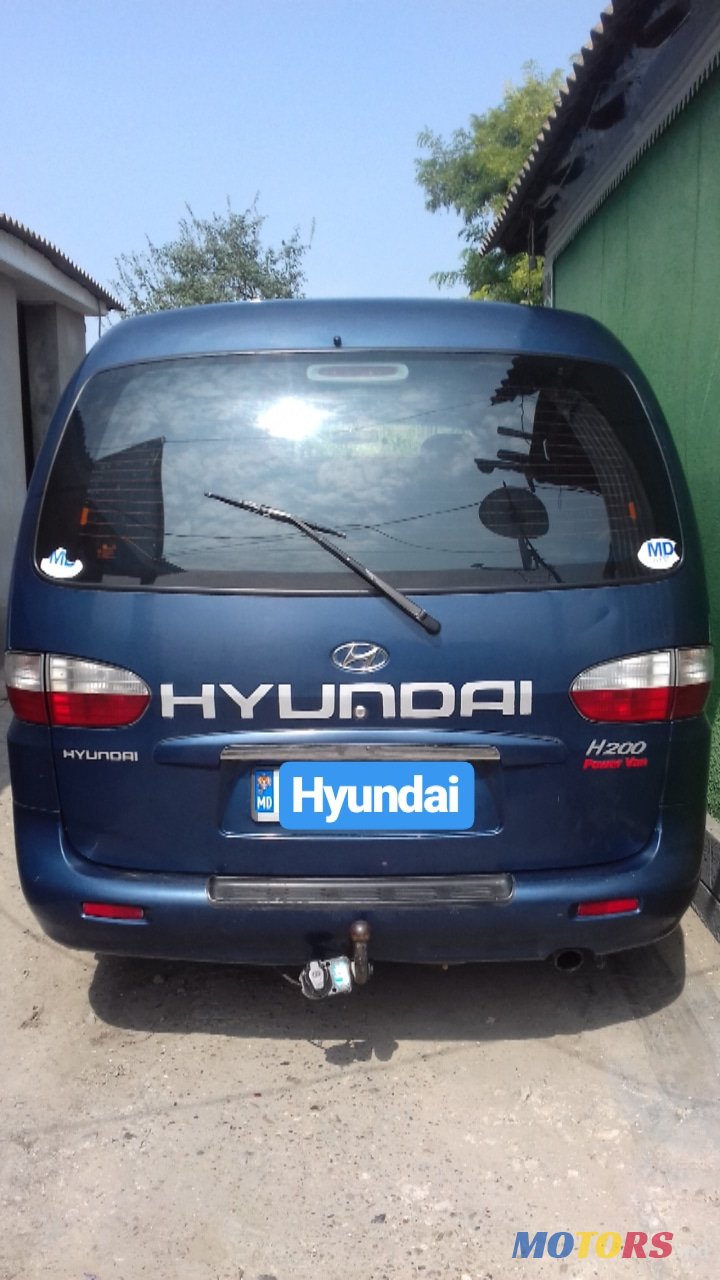 2005' Hyundai H1 H200 photo #1