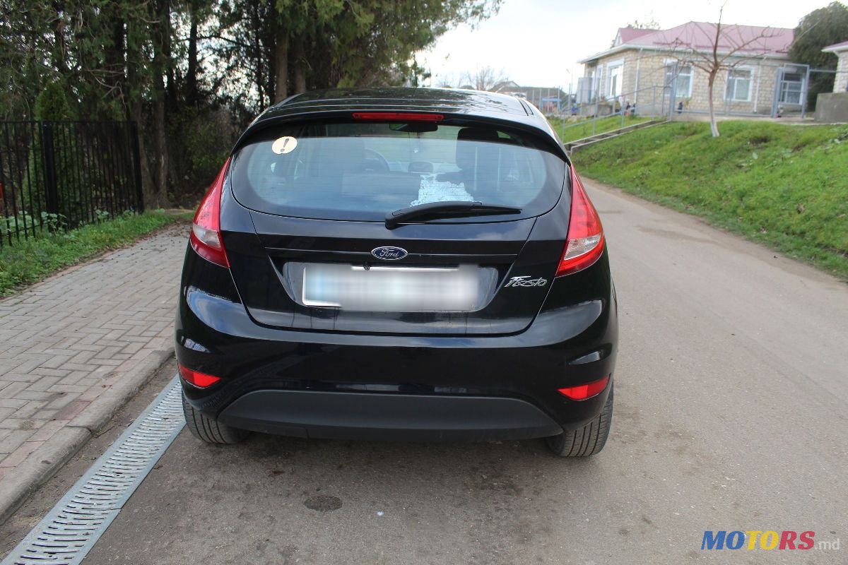 2010' Ford Fiesta photo #1