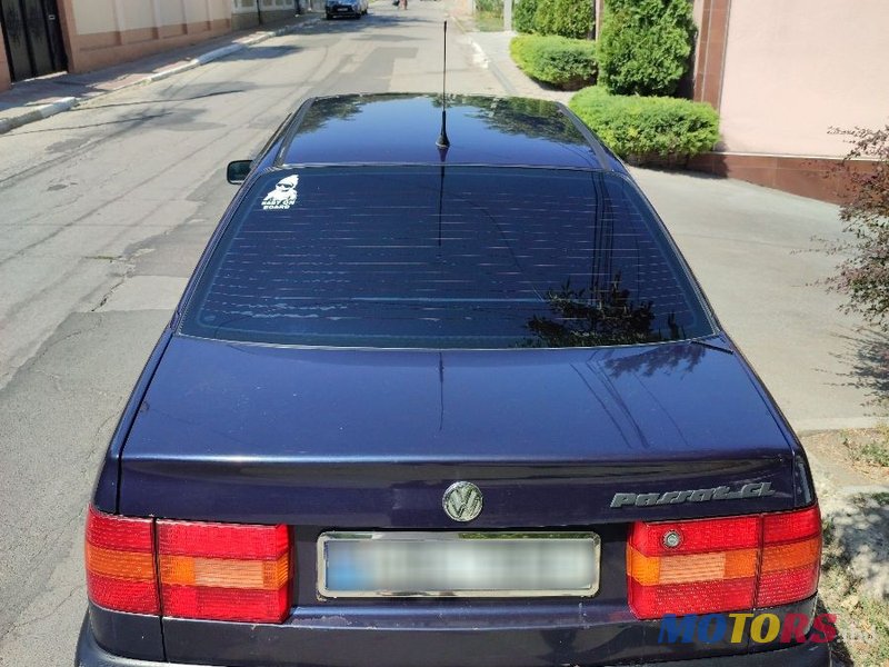 1995' Volkswagen Passat photo #6