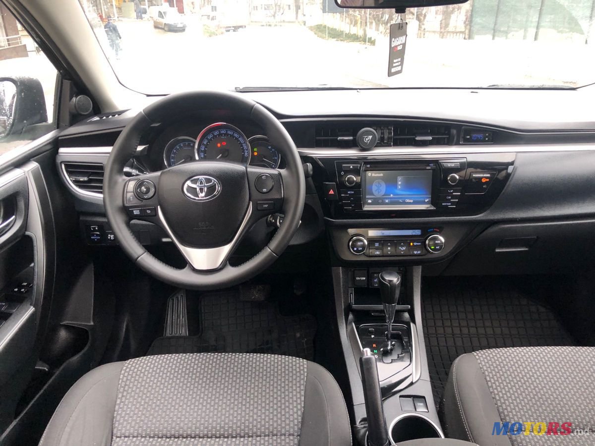 2015' Toyota Corolla photo #5