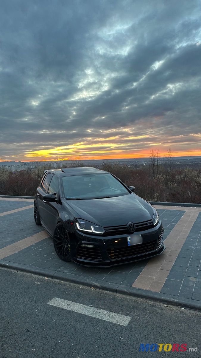 2012' Volkswagen Golf photo #1