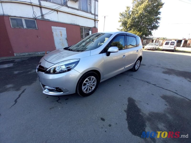 2014' Renault Scenic photo #2