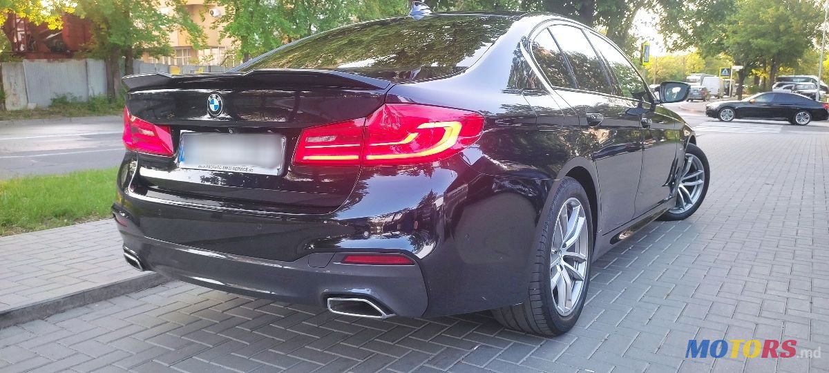 2017' BMW 5 Series photo #3