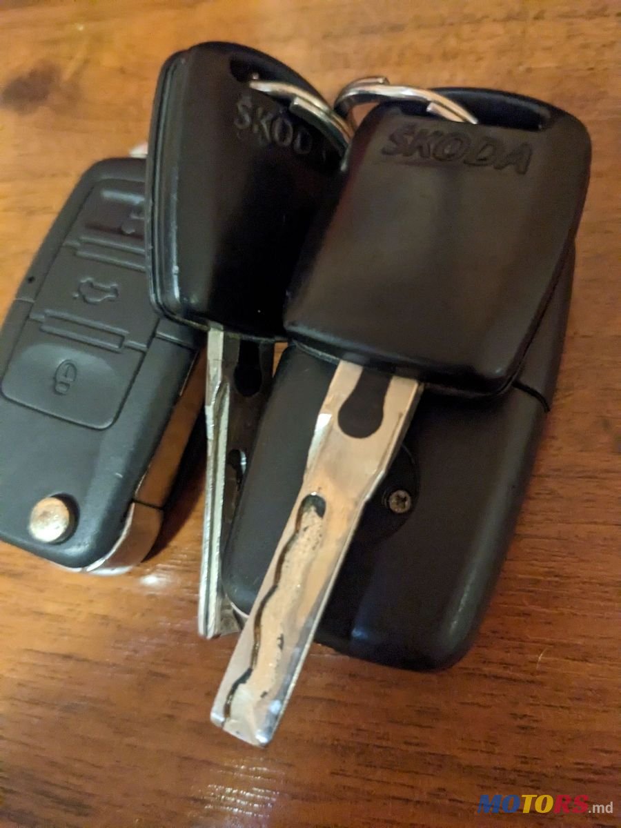 2002' Skoda Fabia photo #5