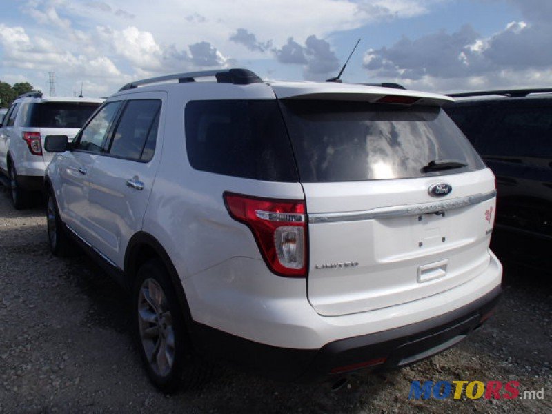 2013' Ford Explorer photo #4