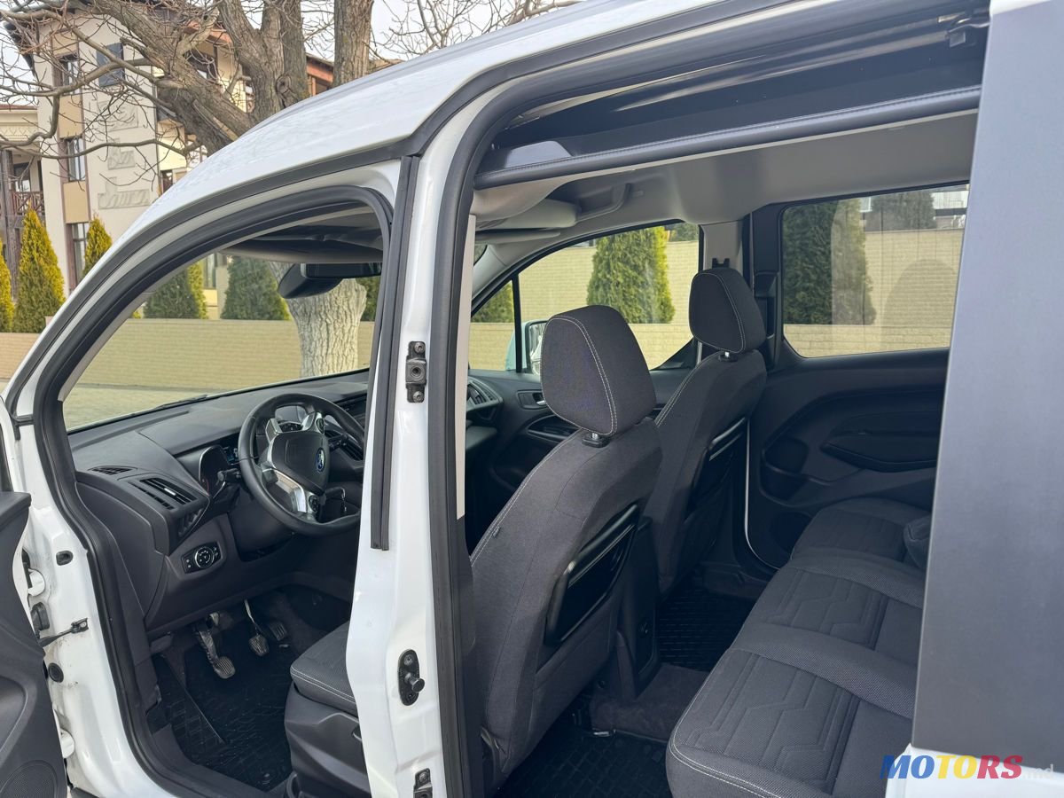2015' Ford Tourneo Connect photo #6