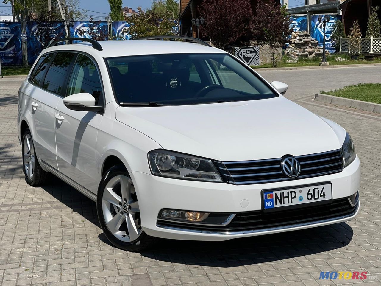 2012' Volkswagen Passat photo #2