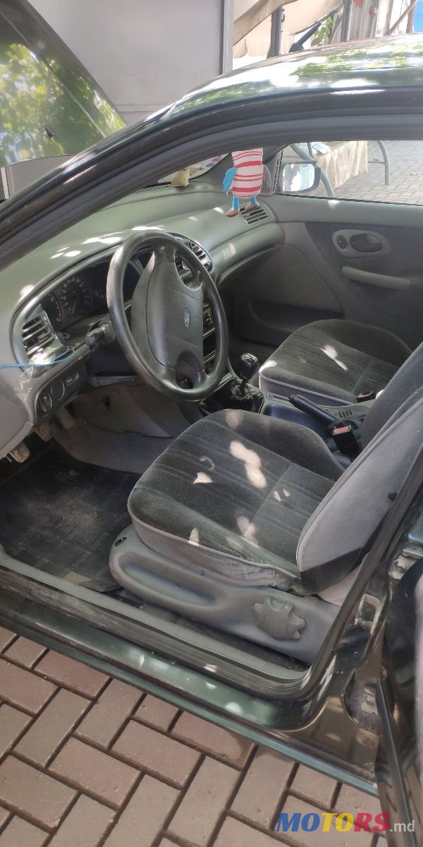 1993' Ford Mondeo photo #4