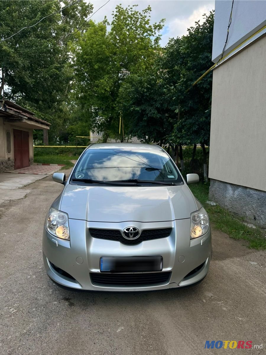 2008' Toyota Auris photo #3