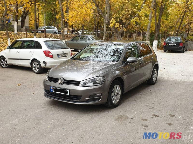 2016' Volkswagen Golf photo #1