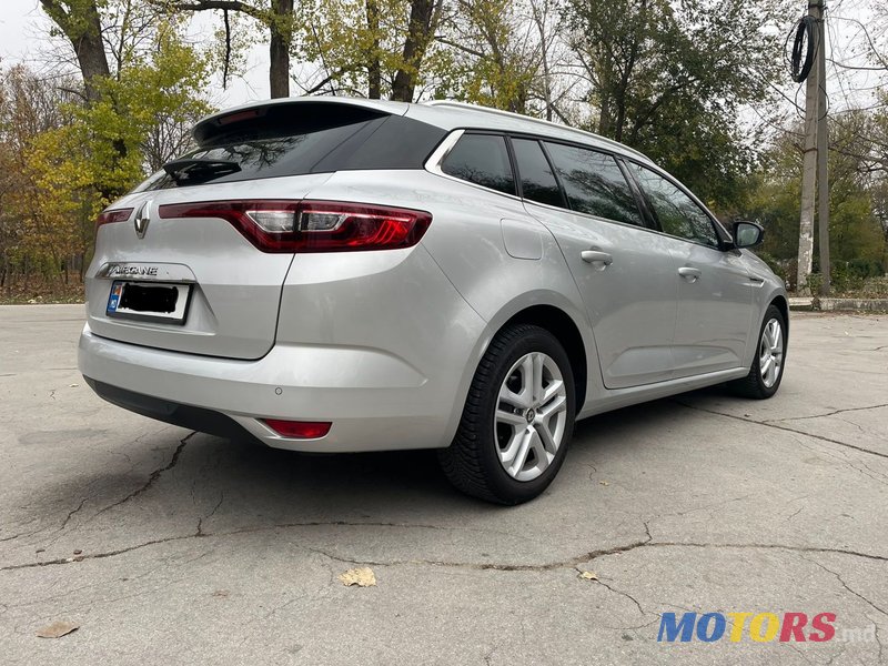 2020' Renault Megane photo #3