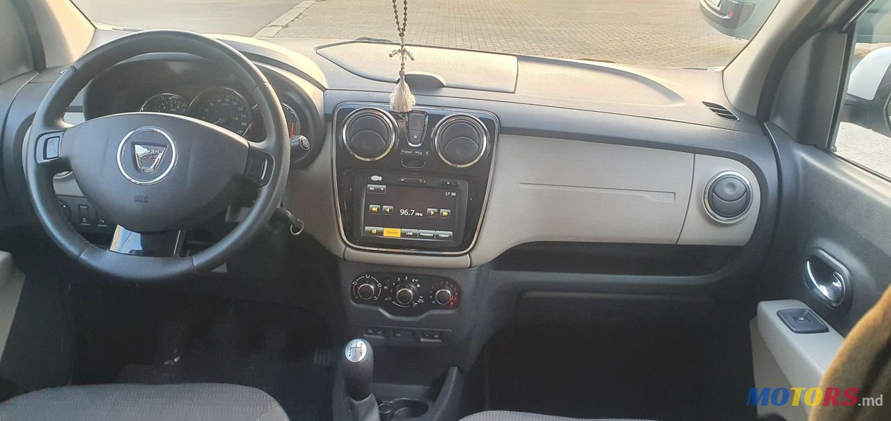 2015' Dacia Lodgy photo #6