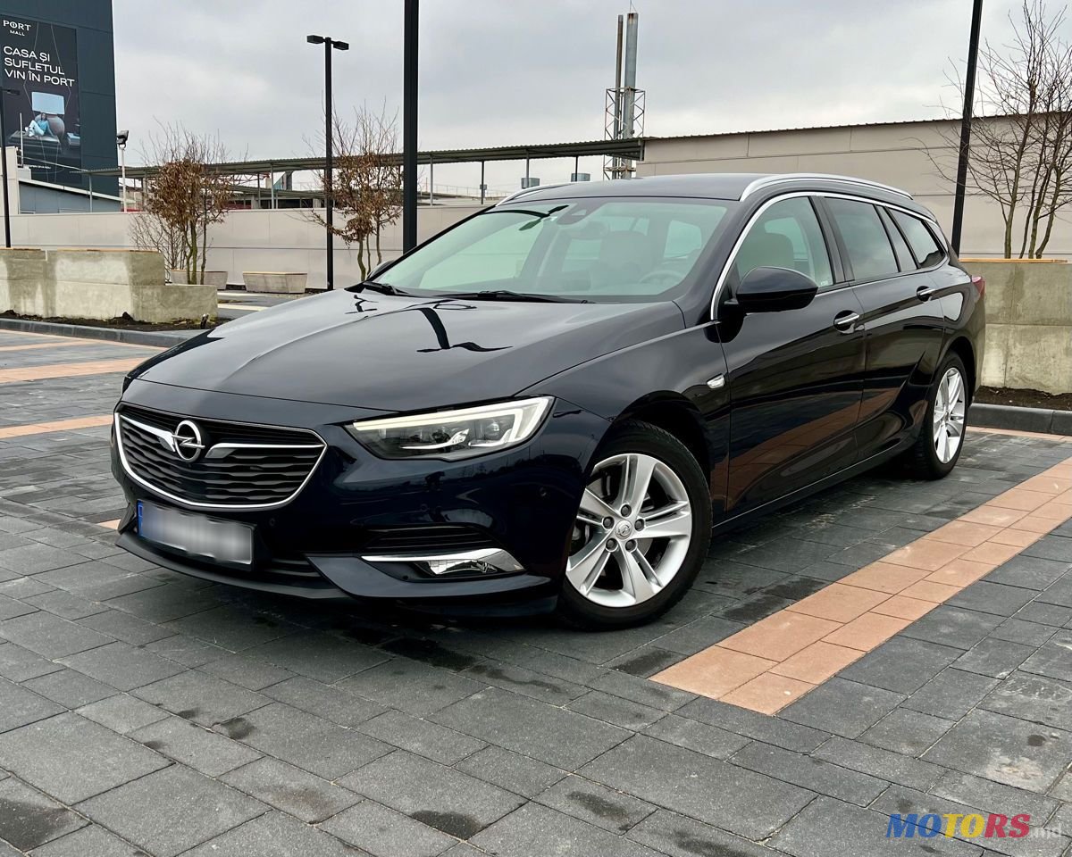 2017' Opel Insignia photo #1
