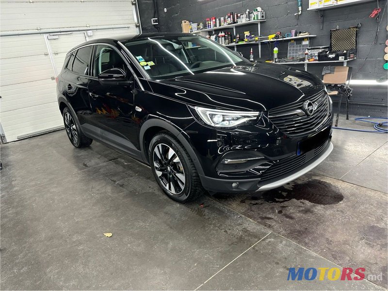 2021' Opel Grandland X photo #1