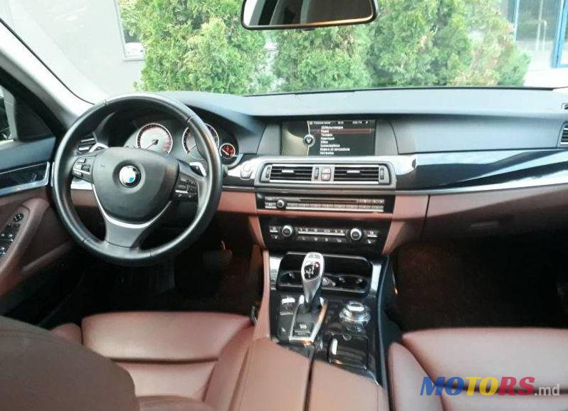 2012' BMW 5 photo #1