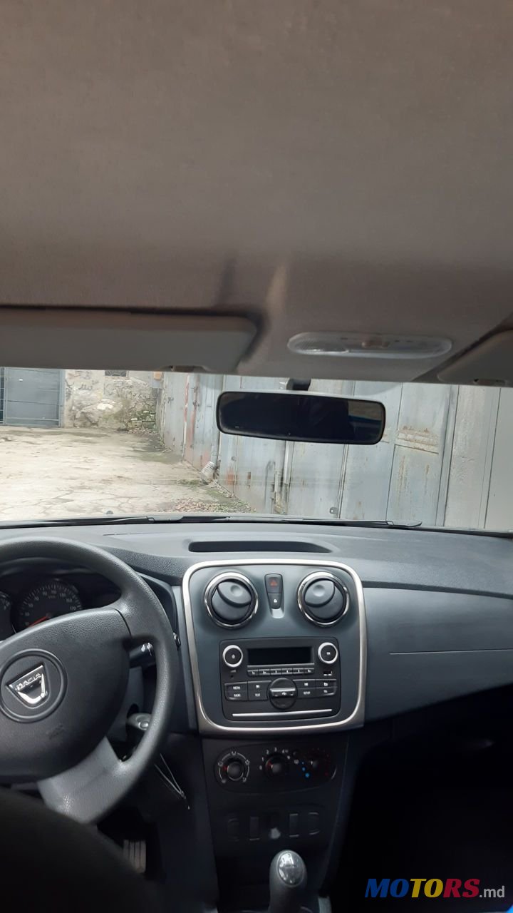 2015' Dacia Sandero photo #5