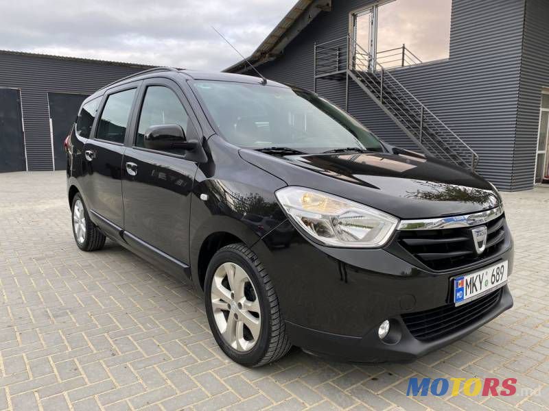 2014' Dacia Lodgy photo #2