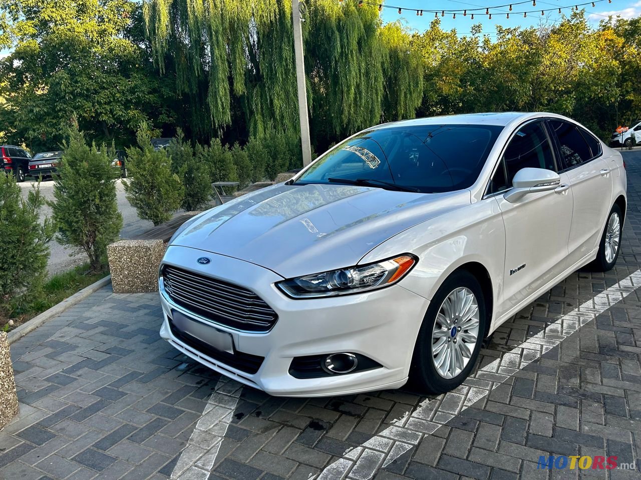2013' Ford Fusion photo #1