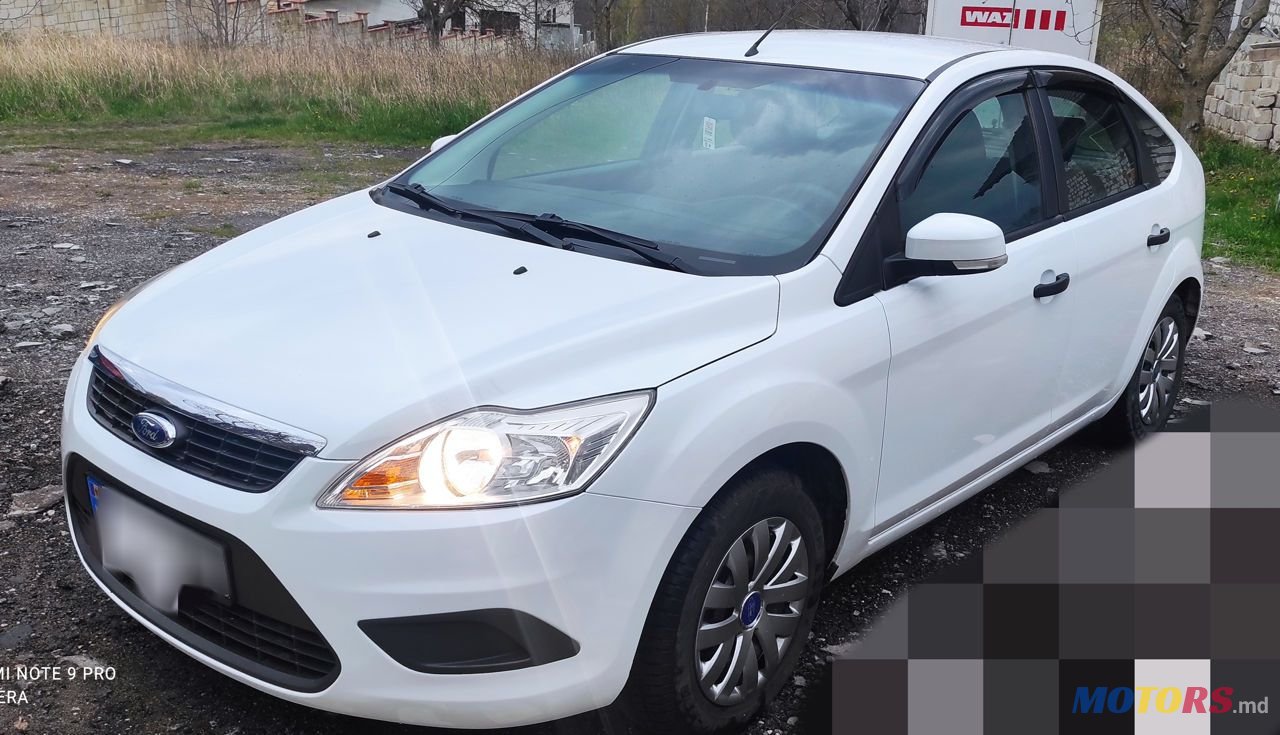 2010' Ford Focus photo #1