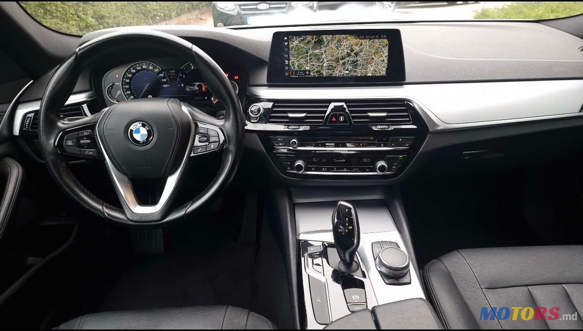 2017' BMW 5 Series photo #4