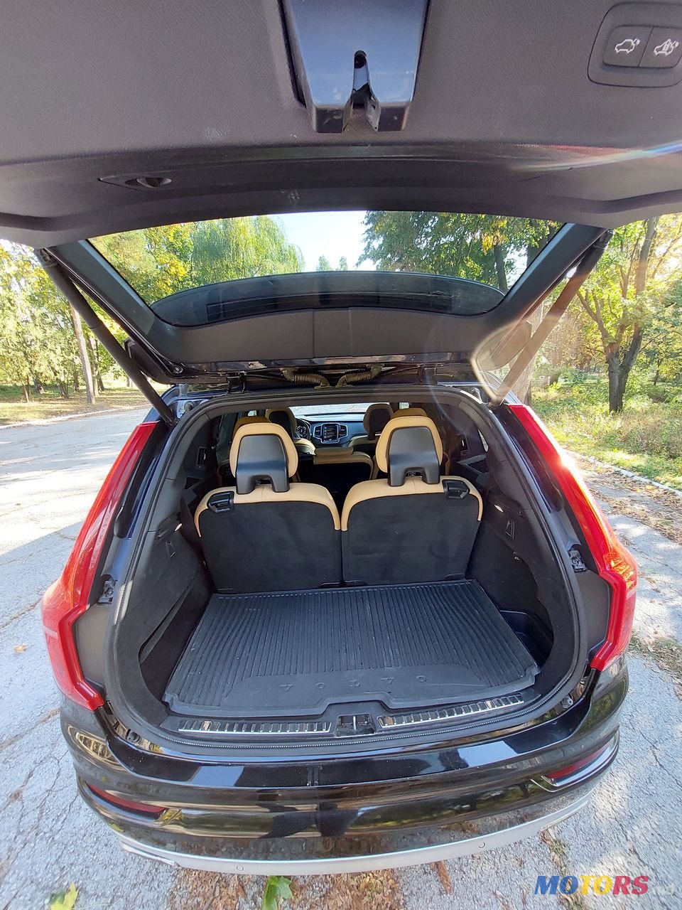 2016' Volvo XC90 photo #5