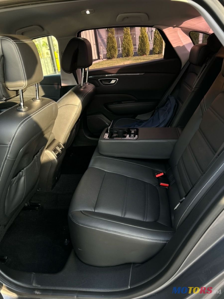 2017' Renault Samsung Sm6 photo #4