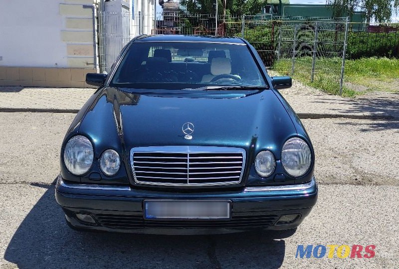 1996' Mercedes-Benz E-Class photo #1