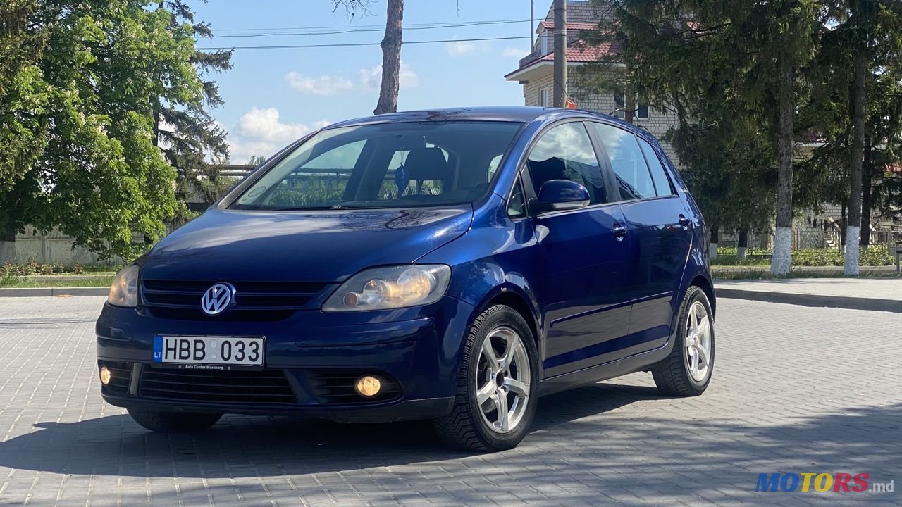 2007' Volkswagen Golf photo #1