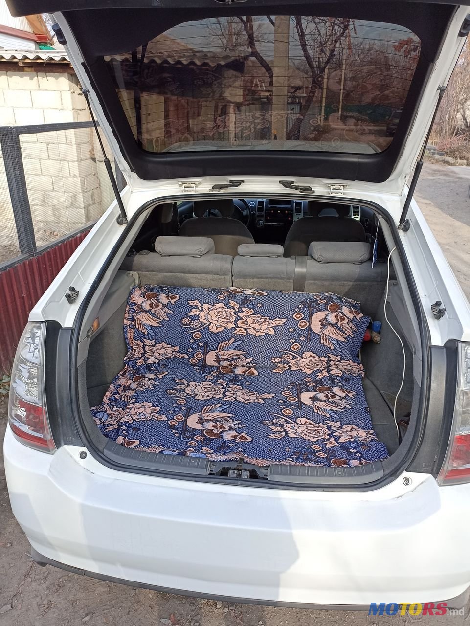 2008' Toyota Prius photo #4