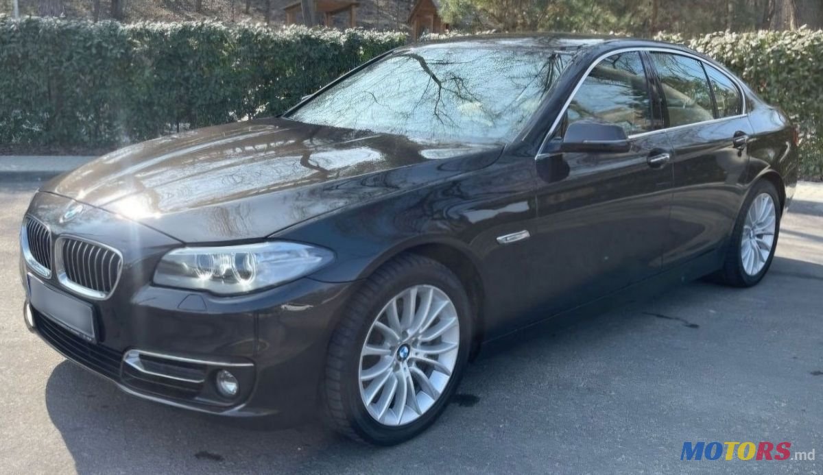 2016' BMW 5 Series photo #2