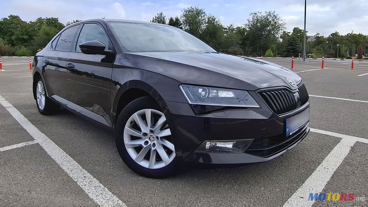 2015' Skoda Superb photo #1